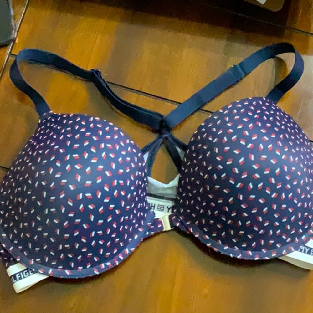 Tommy Hilfiger front closing bra